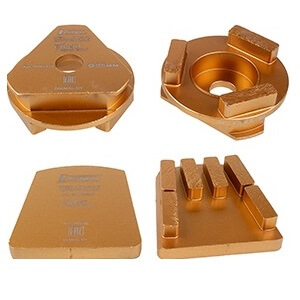 по свежему бетону и асфальту